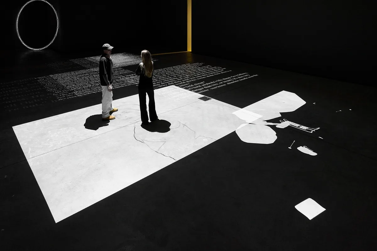 Ann Lislegaard, ANIMOID, installation view. Foto Anders Sune Berg. Courtesy ARKEN Museum for Samtidskunst. Diritti dell'immagine riservati.