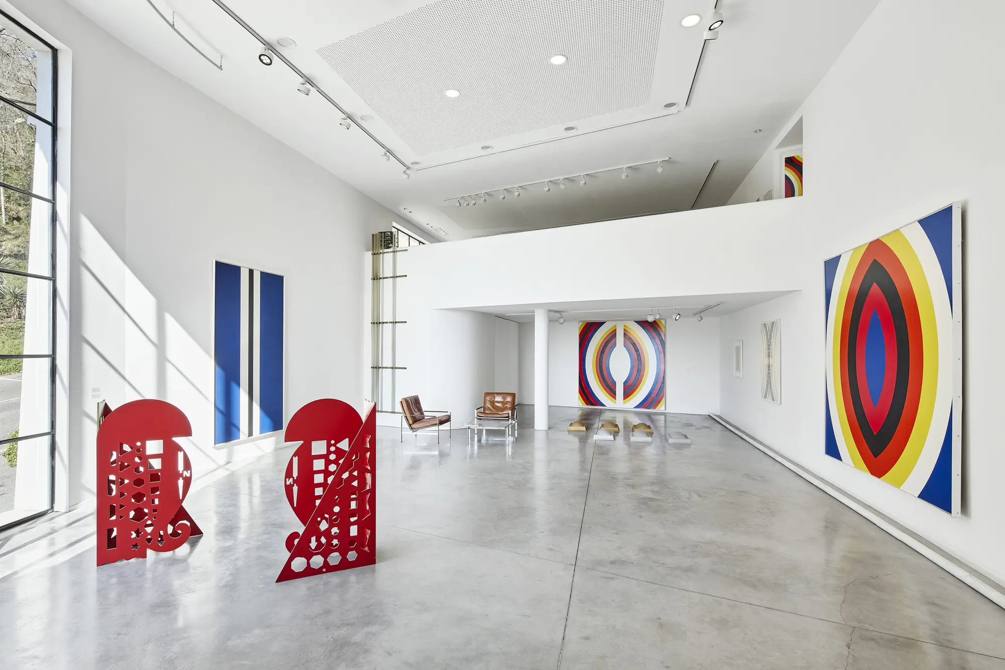 Abstract Constructions. Nassos Daphnis – Rita McBride