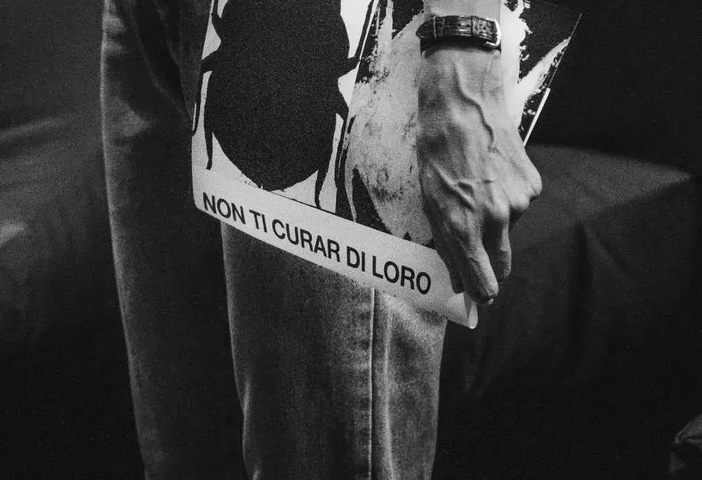 Non ti curar di loro